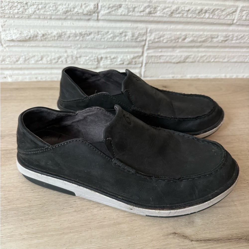 OluKai Men's Kalia black leather slip-on size 9.5